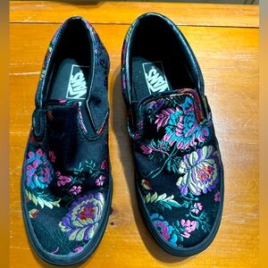 Vans "Off the Wall" Classic Slip-On, Festival Satin Black, Size 8 Women’s